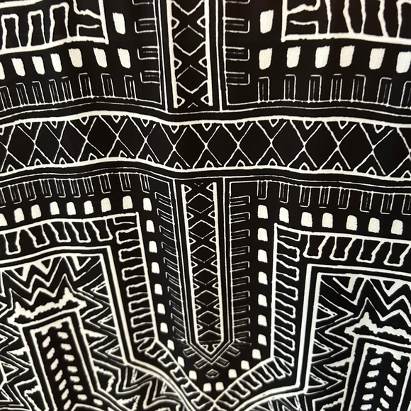 INC fringed bottom and Lightweight cover for sleeveless dresses or no sleeve - Picture 4 of 6